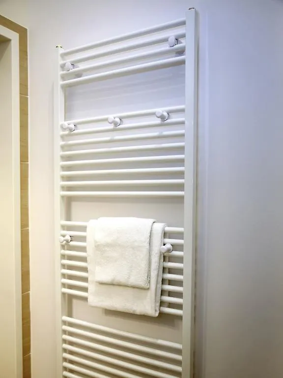 Flatprovider Comfort Eduard Apartment - Contactless Check In Vienna