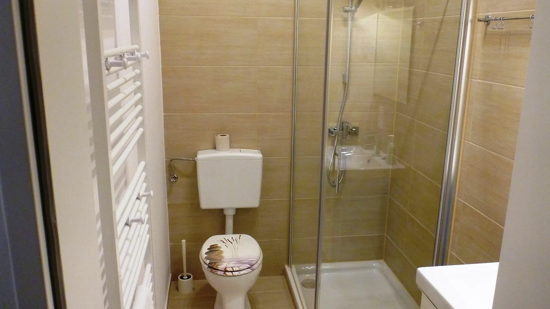 Flatprovider Comfort Eduard Apartment - Contactless Check In Vienna 0*,