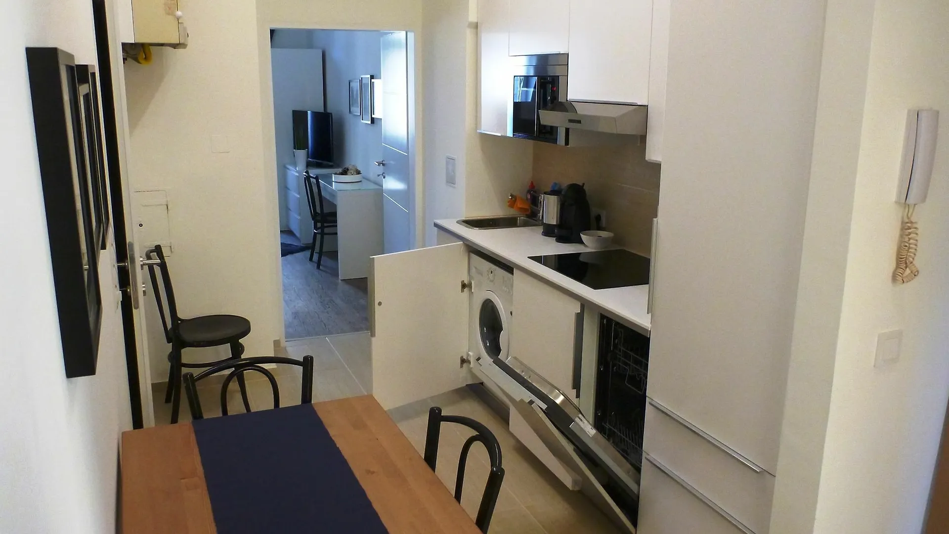 Flatprovider Comfort Eduard Apartment - Contactless Check In Vienna